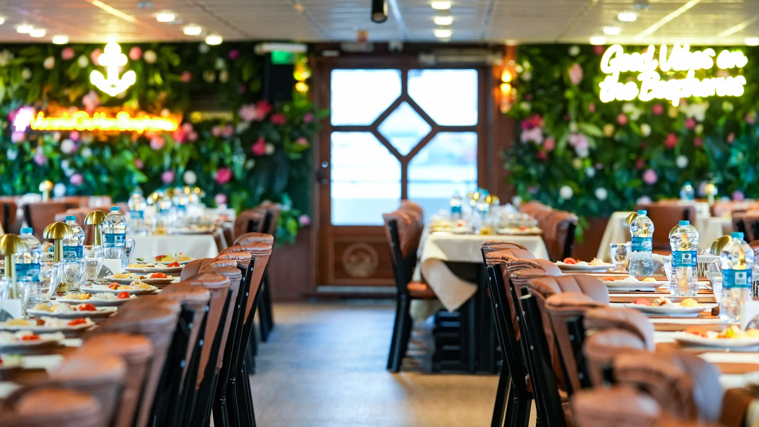Istanbul Bosphorus dinner cruise panoramic view